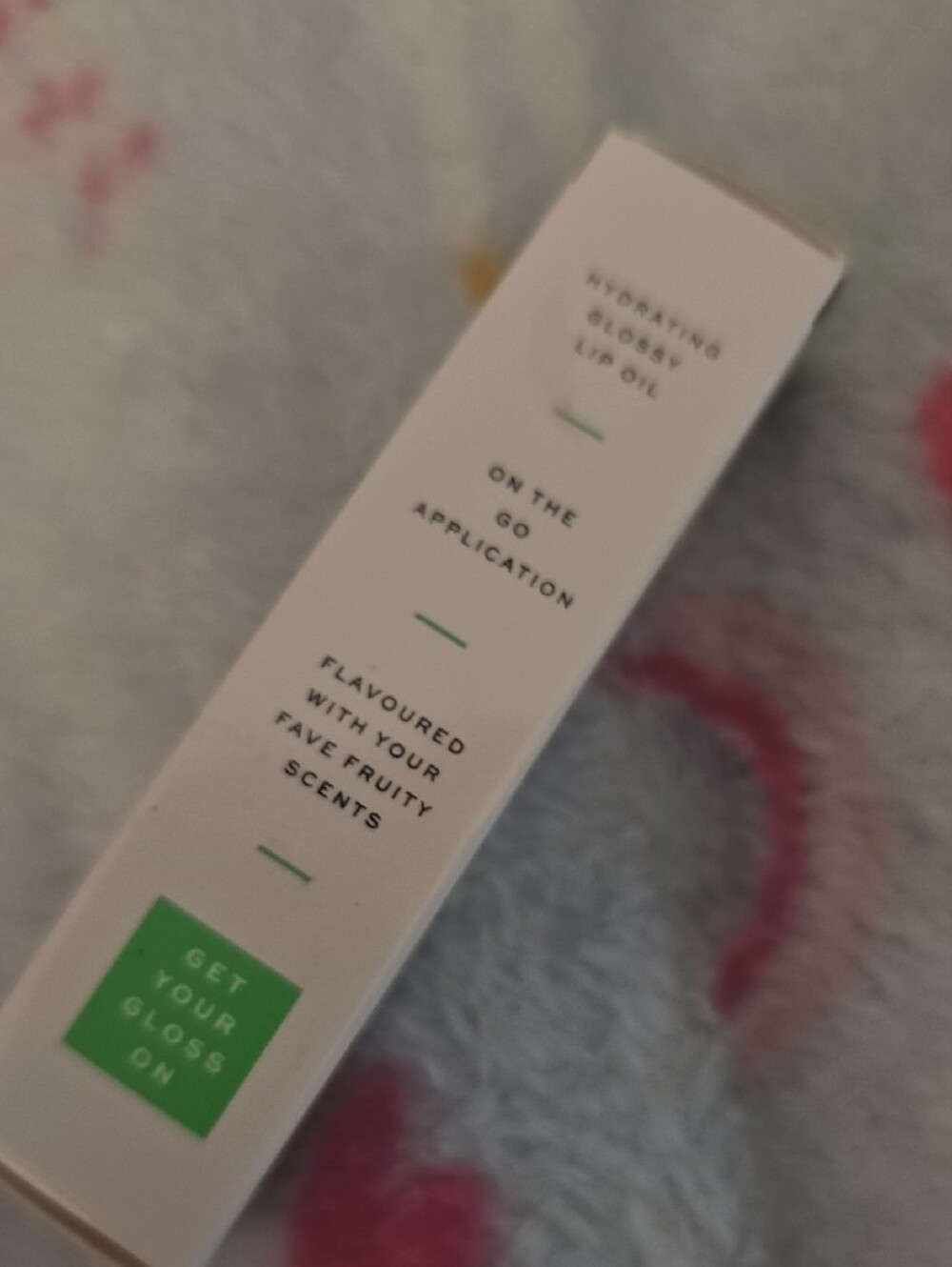 Revolution Roll Baby Lip Oil - White & Black Box - Picture 4 of 6